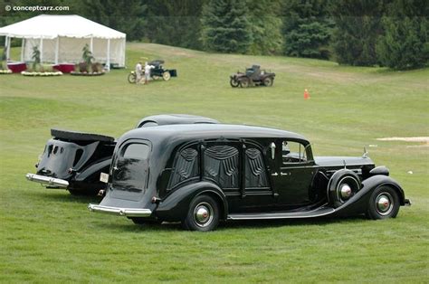 17 Best images about Vintage Hearse on Pinterest | Vienna, Horse drawn and Vehicles