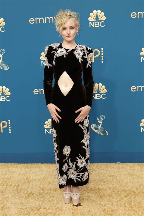 Julia Garner's Velvet Gucci Cutout Dress at the Emmys 2022 | POPSUGAR ...