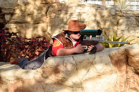 Sniper Cosplay : r/tf2