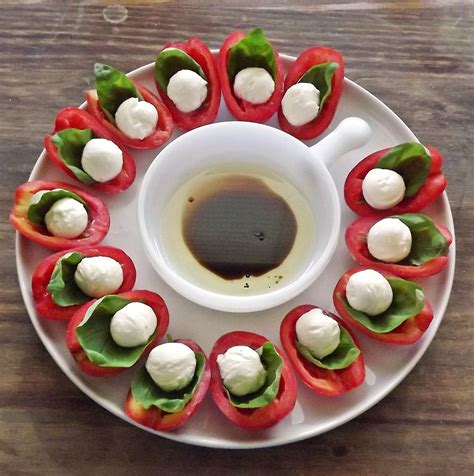 The 25+ best Salad presentation ideas on Pinterest | Caprese appetizer ...