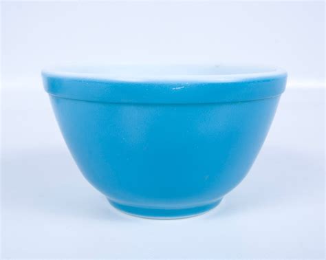 Vintage Blue Pyrex Bowl 401 Mixing Bowl Turqoise Aqua