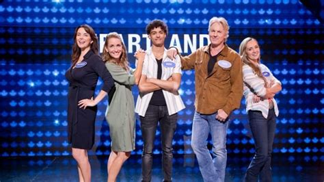 The cast of Heartland will appear in a special episode of Family Feud Canada | CBC Television