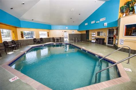 THE 10 BEST Green Bay Hotels with a Pool 2024 (with Prices) - Tripadvisor