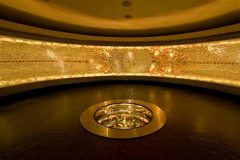 Skip the Line: Gold Museum (Museo del Oro) Ticket and Private Guided Tour 2024 - Bogotá