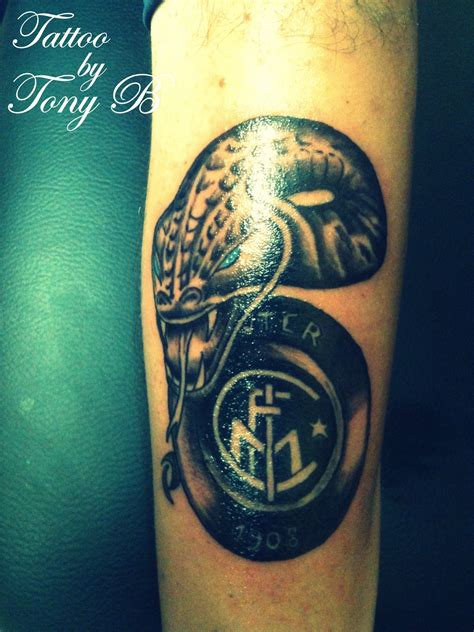 Officina 13 tattoo: tattoo scudetto inter