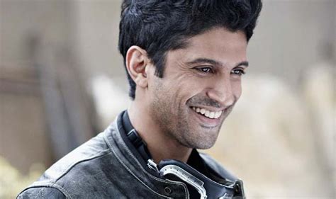 Farhan Akhtar Biography - Age, Songs, DOB, Height, Weight, Family, Wife ...