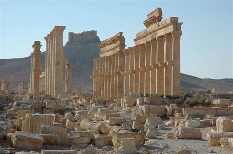 IS said to blow up Palmyra columns to execute 3 | The Times of Israel