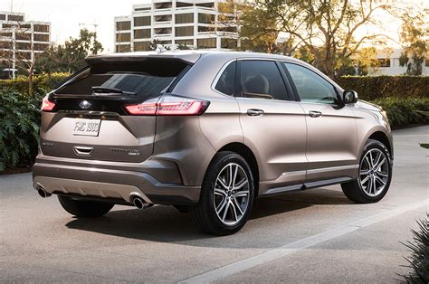 2019 Ford Edge Titanium Elite Package Debuts in Chicago | Automobile Magazine