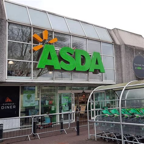 Asda Opening Times / Asda Christmas 2020 Shopping Opening Times Welwyn ...