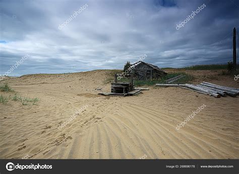 Desertification Climate Change Concept Global Warming Desert Landscape ...