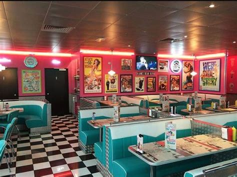 Pin on 1950's Diner | Diner aesthetic, Diner decor, Retro diner