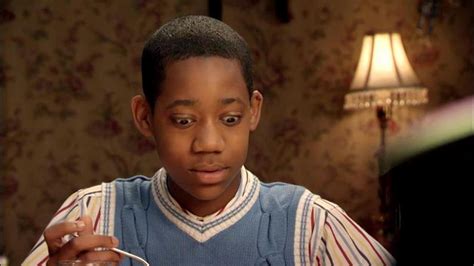 Watch Everybody Hates Chris Season 3 Episode 18: Everybody Hates Earth Day - Full show on CBS ...