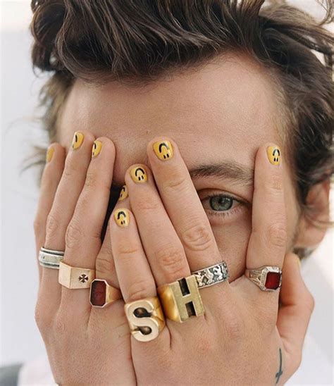 Male Celebrities Who Painted Their Nails