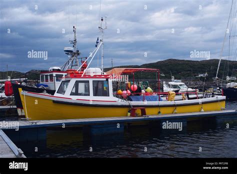 Lochinver harbour hi-res stock photography and images - Alamy