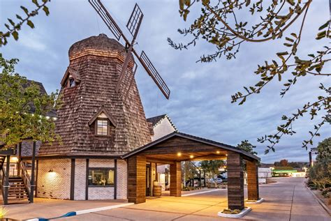 Top Hotels in Solvang, CA from $81 - Expedia