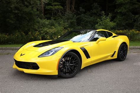 Car Review: 2019 Chevrolet Corvette Z06 | Driving