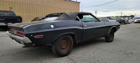 1970 Dodge Challenger Found in an Old Building After 34 Years Is a ...