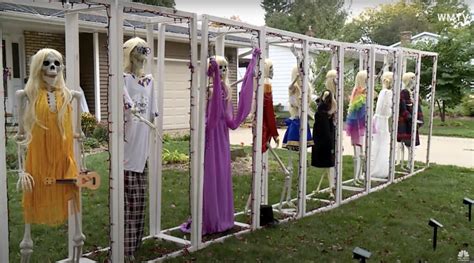 Taylor Swift Fan Creates Spooky Taylor Swift Halloween Display - The American Tribune.com