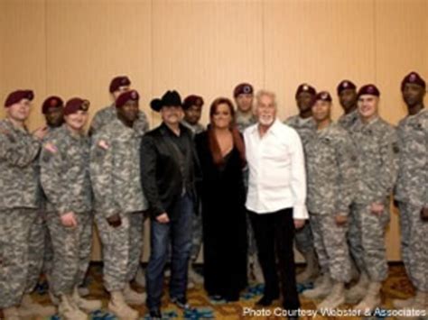 John Rich, Wynonna, Kenny Rogers Sing for Heroes