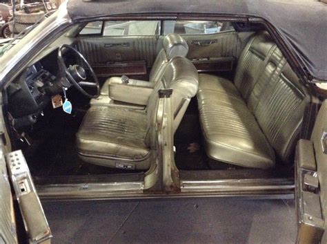 1967 Lincoln Continental Interior