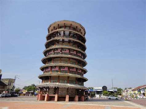 Leaning Tower of Teluk Intan, Perak