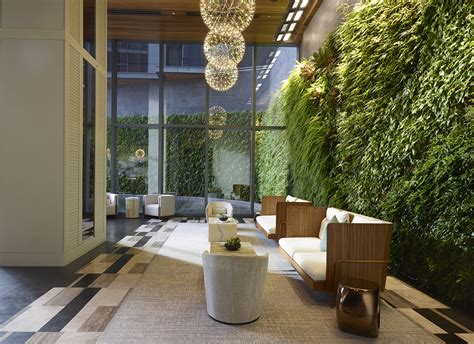 Green Walls & Plant Wall Decor Brings Life to Urban Spaces