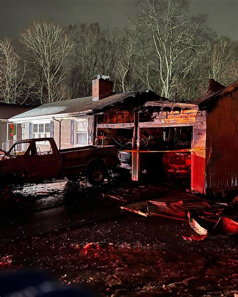 Volunteer Connecticut firefighter hailed as hero for quick action after ...