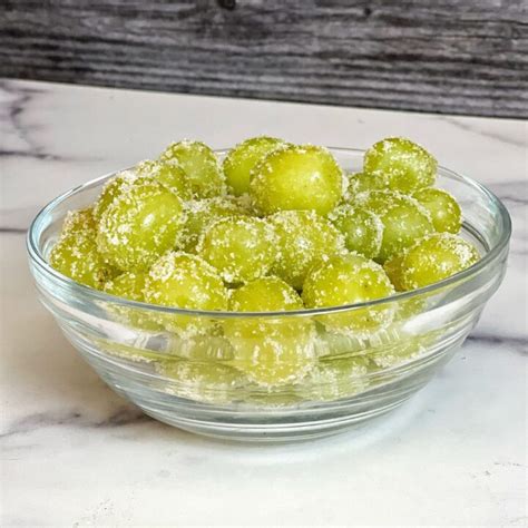 Easy Summer Dessert Recipe – Sour Grapes | Clumsy Cakes