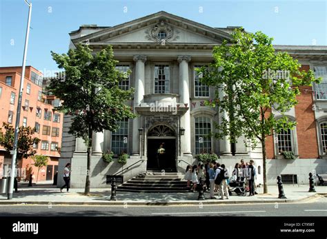 Chelsea Town Hall, Kings Road, London England UK Stock Photo, Royalty Free Image: 49374300 - Alamy