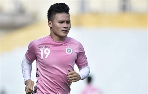 Midfielder Quang Hai named among leading freekick takers during AFC Cup 2019 - Da Nang Today ...