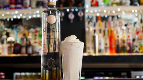 9 Best Vanilla Vodka Brands to Drink