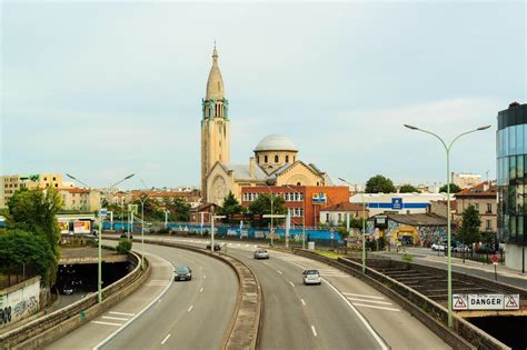 Sacré-Coeur of Gentilly, France : r/UrbanHell