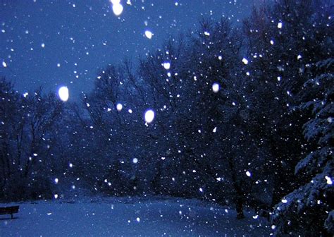 Snowy Night at Home audio atmosphere | Blue christmas background, Night ...