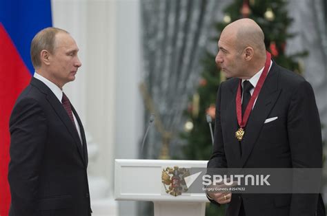 Vladimir Putin presents state awards in Kremlin | Sputnik Mediabank