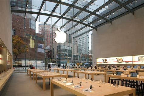 Apple Flagship Store, Upper West Side, NYC | Apple store interior ...