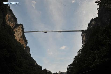 Glass bridge at Grand Canyon to be put into use(8/9)