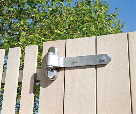 Satin Stainless Steel Gate Hinges | Slattedscreenfencing.co.uk