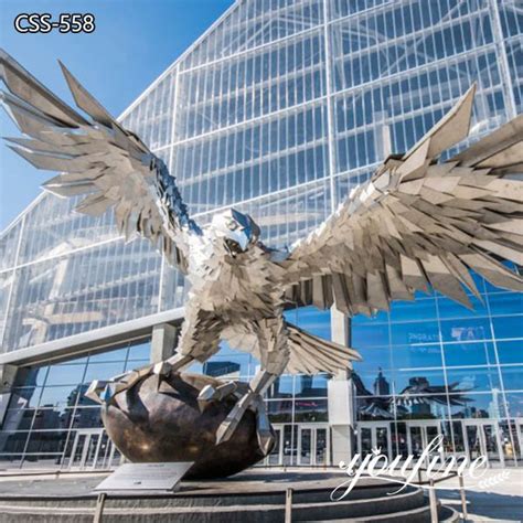 metal eagle sculpture-YouFine Sculpture