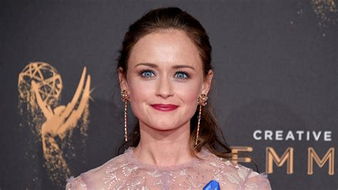 EXCLUSIVE: Alexis Bledel Has 'All the Feelings' After First Emmy Win ...