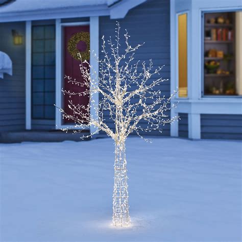 7ft (2.1m) Indoor / Outdoor Twinkle Christmas Tree Of Lig...