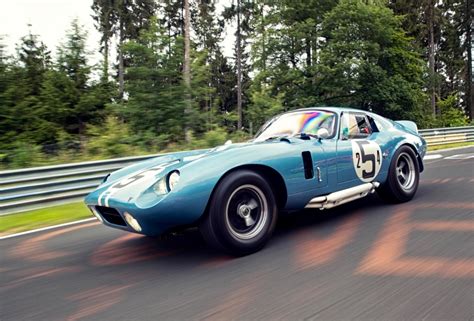 DAYTONA COBRA COUPE: SUDDENLY IT’S 1965! – Daytona Coupe 1964