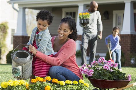 Fun Things for Families to Do Together in April