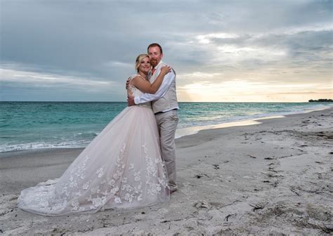 Anna Maria Island Beach Weddings | Anna Maria Island, FL Wedding Locations | Gulf Beach Weddings