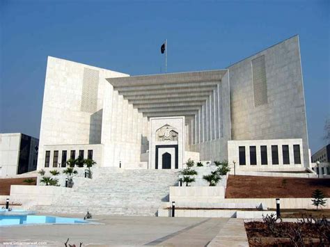 Pakistan Supreme Court upholds Parliament's constitutional amendments ...