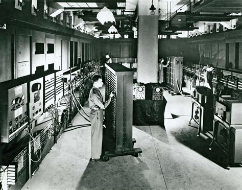 12 Massive Old Computers That Made History (List of Names) - CS Careerline