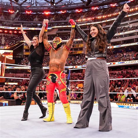 Rey Mysterio with Angie and Aalyah | Wrestlemania (Night 1) | April 1 ...