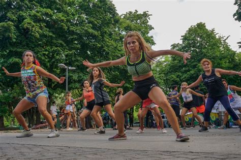 Dancers in Argentina Prepare for Carnival | Global Press Journal