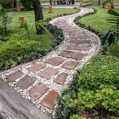 Garden Path Ideas: 10 Ways To Create A Beautiful Walkway