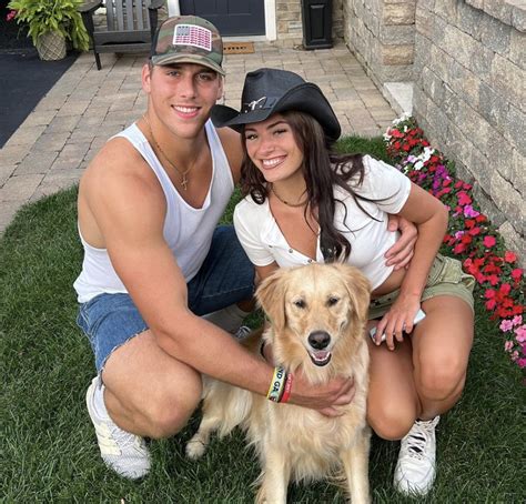 Packers rookie Lukas Van Ness' girlfriend celebrates 'best year'