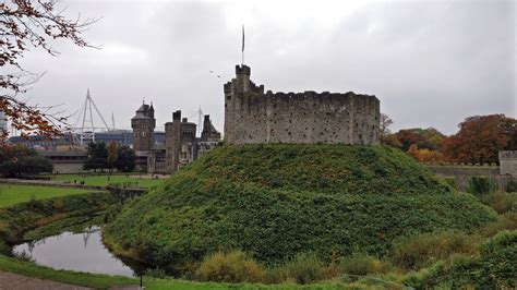 Cardiff Castle : Wales | Visions of Travel